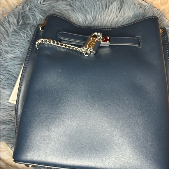 Michael Kors Hamilton Legacy Leather
Handbag NWT - Picture 2 of 6